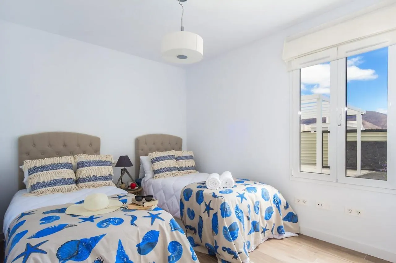 Villa Lavanda by Villa Plus Playa Blanca  Spagna