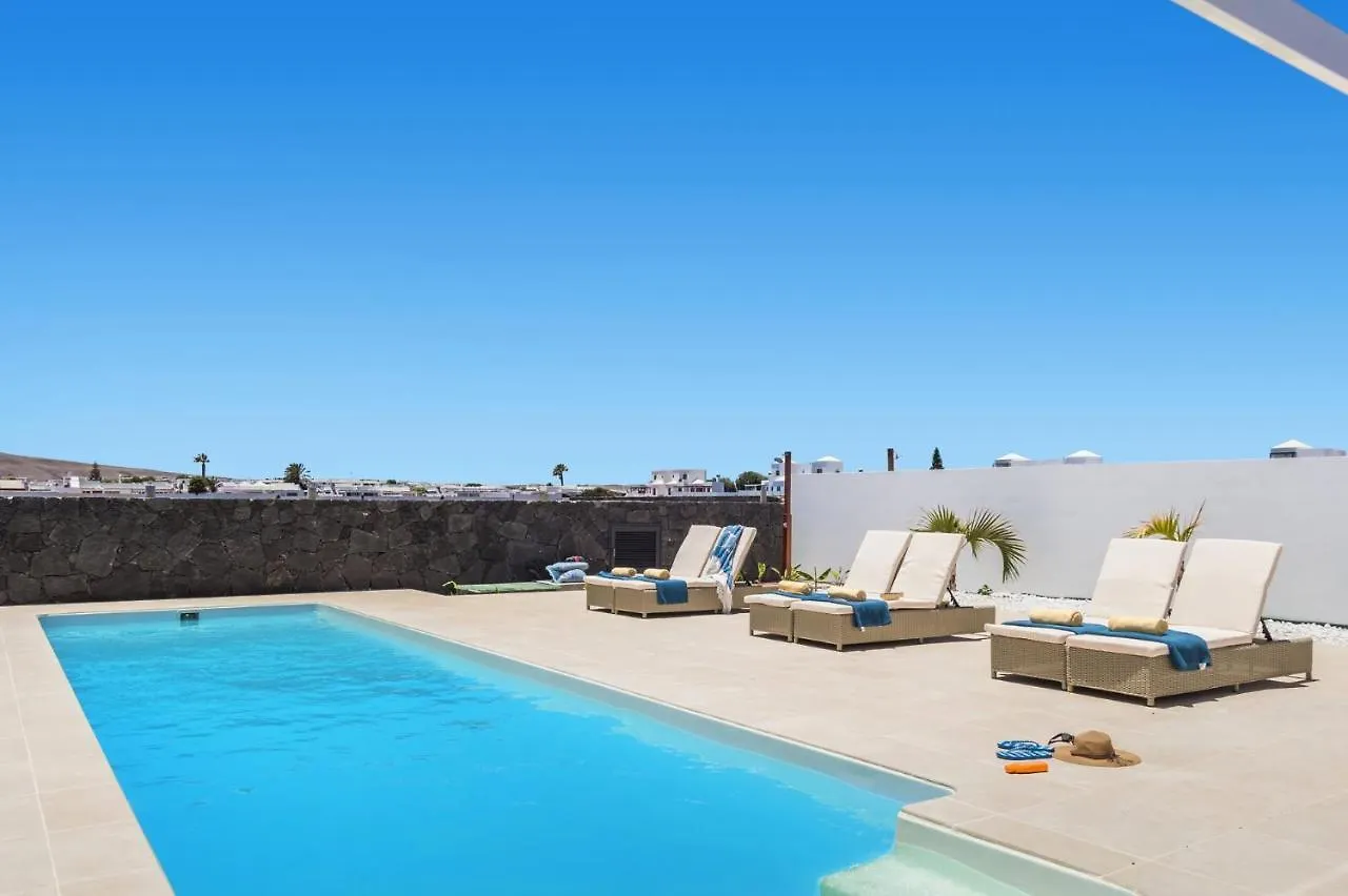 Villa Lavanda by Villa Plus Playa Blanca  Spagna