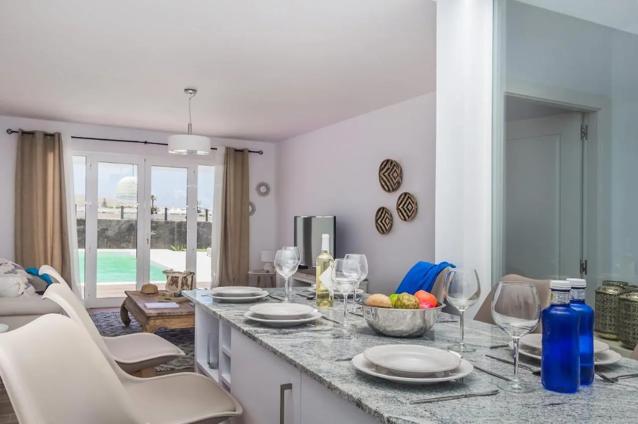 Villa Lavanda by Villa Plus Playa Blanca